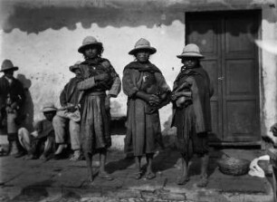 Frauen am Markt in Sucre : Portrait von drei Frauen