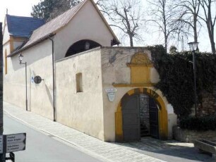 Stadtbild - Friedhof mit Friedhofskapelle über Stadtseite