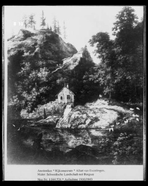 Schwedische Landschaft mit Bergsee