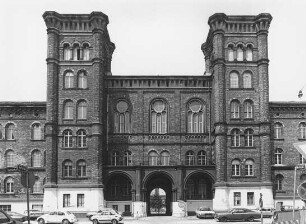 Gutleutkaserne; Frankfurt, Gutleutstraße 136, Gutleutstraße 138