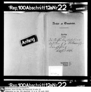 Stiftskapitulation und Volmarscher Durchschlag Enthält u.a.: Musterexemplare von Wahlkapitulationen, mit Ergänzungen; verschiedene Konzeptschreiben, u.a. an Volmar und Domkapitulare; verschiedene Konzeptschreiben an Franz Wilhelm, u.a. über alternative Sukzession; Korrespondenz des Mindener Domkapitels mit dem preußischen König (1712)