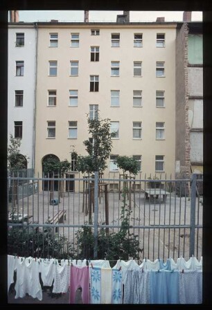 Diapositiv: Skalitzer Str. 146, August 1984