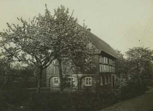 Spitzkunnersdorf: Weberhäuschen : Spitzkunnersdorf. Weberhäuschen, Umgebindehaus eines Webers