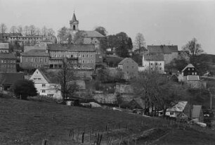 Ortsansicht mit Dorfkirche