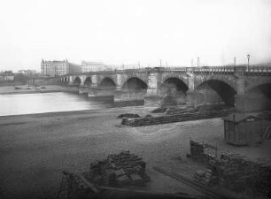 Dresden. Albertbrücke (1875-1877; C. Manck). Ansicht vom Altstädter Ufer