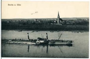 Boritz. Blick über die Elbe nach Boritz mit Schlepper
