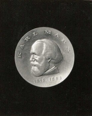 Zwanzig-Mark-Münze (Gedenkmünze zum 150. Geburtstag von Karl Marx) : Zwanzig-Mark-Münze (Gedenkmünze zum 150. Geburtstag von Karl Marx). Avers. Durchmesser 33 mm (1968)