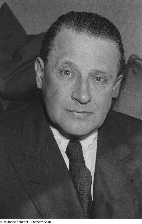 Porträt Adolf Hofmanns, Kapellmeister des Leipziger Operettentheaters