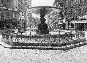 Kaiserbrunnen (Brunnen); Frankfurt, Kaiserplatz