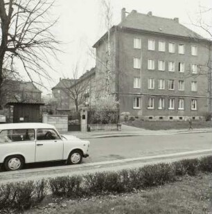 Dresden-Südvorstadt, Kaitzer Straße 12 und 12a. Wohnhaus (um 1952)