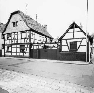 Fachwerkwohnhaus; Hainburg, Krotzenburger Straße 6