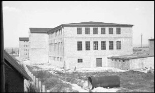 Warburg: Konservenfabrik, Gesamtansicht von Südosten, von höher gesehen