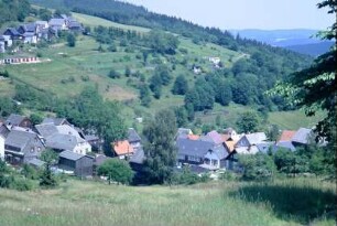Dorf und Landschaft