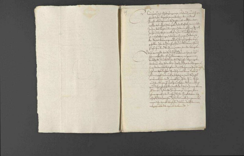 Pfalzgraf Wolfgang teilt Herzog Christoph von Württemberg neue Zeitungen mit, die er von Pfalzgraf Ottheinrich bezüglich der Fortschritte der Türken in Ungarn und des von den österreichischen Landständen bei Kaiser Ferdinand I. angebrachten Gesuchs, die Lehre des Augsburger Bekenntnisses zuzulassen, erhalten habe, wobei der Herzog sein Bedauern über den Konflikt des Kaisers mit den Protestanten äußert.