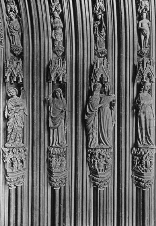Freiburg im Breisgau, Unserer Lieben Frau, Äußeres, Westvorhalle, Hauptportal, Figuren an südl. Portallaibung, von links: Verkündigungsengel, Verkündigung, Heimsuchung, Synagoge