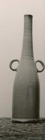 Vase mit Henkel von Dorothee Colberg-Tjadens