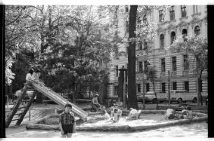 Kleinbildnegativ: Riehmers Hofgarten, 1978
