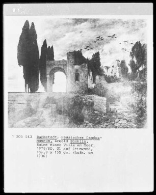 Ruine einer Villa am Meer