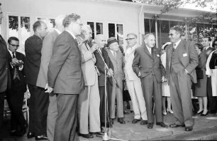 16. Tagung 1966 Mediziner; Maikäferrede: Sir Hans A. Krebs, Severo Ochoa am Mikrophon, André F. Cournand, Otto H. Warburg, Werner Forßmann, Otto Hahn, Tadeus Reichstein