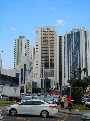 Panama-City - Hochhäuser im Geschäftsviertel : Wohn-und Bürohochhäuser prägen das Stadtbild. Aufgenommen am 14. September in Panama-City