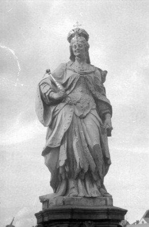 Bamberg: Bamberger Bistumpatronin Kunigunde, Statue auf der Regnitzbrücke
