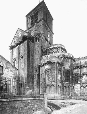 Chauvigny, St. Pierre, Apsis von Südosten