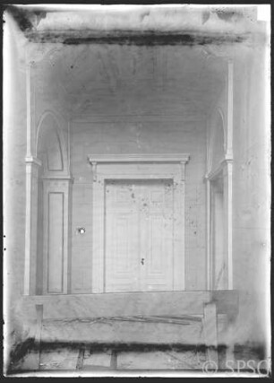Potsdam, Villa Liegnitz, Vorbau an Ostseite, Querflur am Vestibül.
