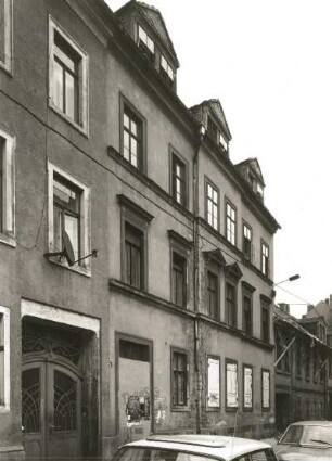 Dresden-Neustadt, Böhmische Straße 15. Wohnhaus (um 1870/1880). Straßenansicht mit zugemauertem Erdgeschoß