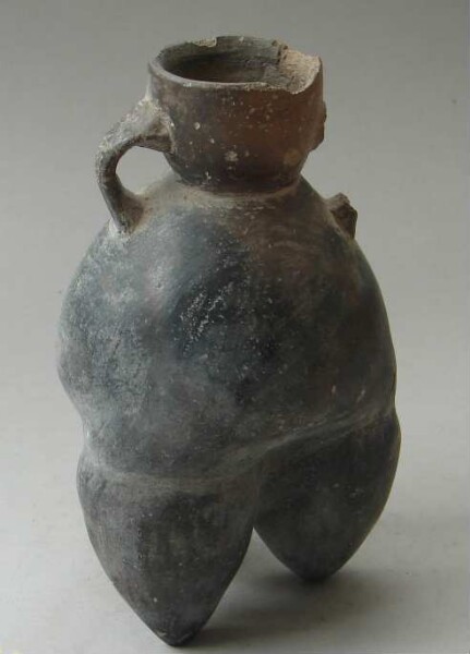 Clay vessel