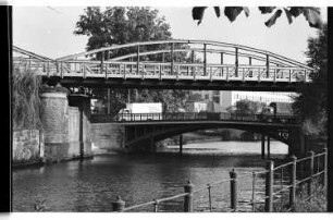 Kleinbildnegativ: Köthener Brücke, 1976