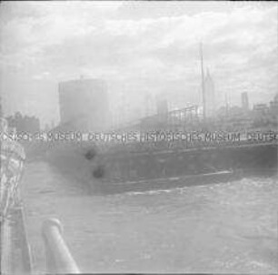 Anlegestelle der "Hamburg-American Line (HAPAG) und des North German Lloyd (NDL), New York