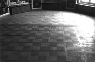 Roßwein. Villa des Schuhfabrikanten Carl Fuchs, Am Bahnhof 1. Musikzimmer, Parkett