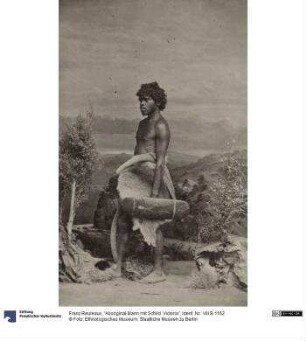 "Aboriginal Mann mit Schild. Victoria"