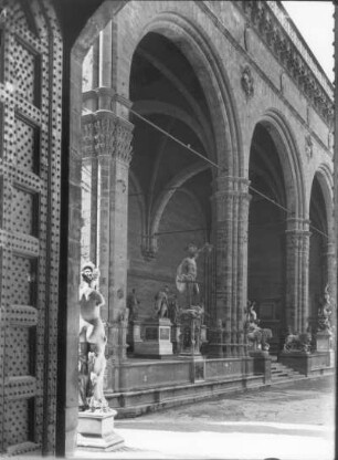 Florenz, Piazza della Signoria. Loggia dei Lanzi (1376/1382 ; Benci Di Cione, F. Talenti)
