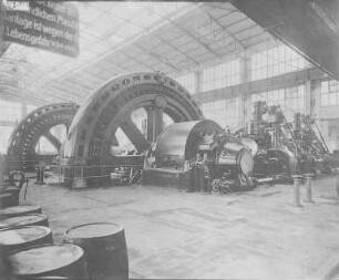 Zwei 3800 kW-Gasdynamos, Steuerwellenseite (Thyssen und Co., Mülheim) : Technikgeschichte | Elektrotechnik | Erzeugung elektrischer Energien | Gleich- und Wechselstromgeneratoren, Turbogeneratoren