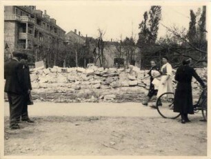 Zerstörungen Zweiter Weltkrieg - Luftangriff 2./3.09.1942. Ecke Bahnhofstraße und Beiertheimer Allee