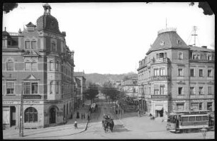 Kötzschenbroda. Moritzburger Straße mit Straßenbahn