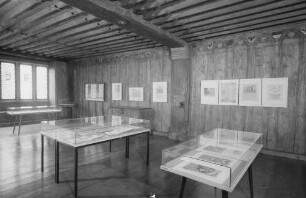 Konstanz: Ausstellung des Instituts für Reformations- und Kirchengeschichte der böhmischen Länder, Vitrinen mit Schriften