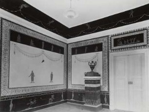 Schloss Rammenau, etruskisches Zimmer oder sog. Teufelszimmer vor der Wiederherstellung
