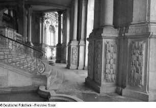 Dresden-Altstadt. Zwinger (1709-1728; M. D. Pöppelmann, B. Permoser). Wallpavillon. Treppenhaus