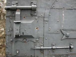 Salzburg - Türbeschlag in der Festung : Eiserene Türbeschläge. Aufgenommen in der Festung von Salzburg, 2004