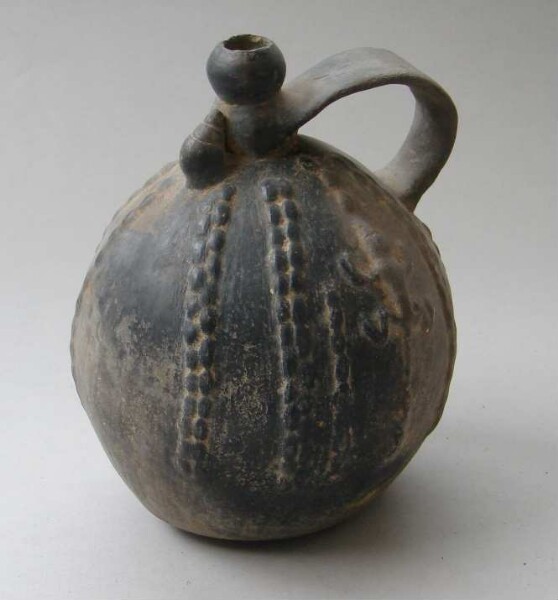 Clay vessel