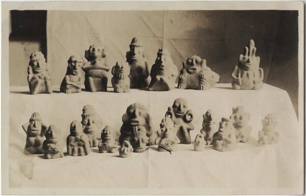 Figurines en pierre de Jalisco (Mexique)