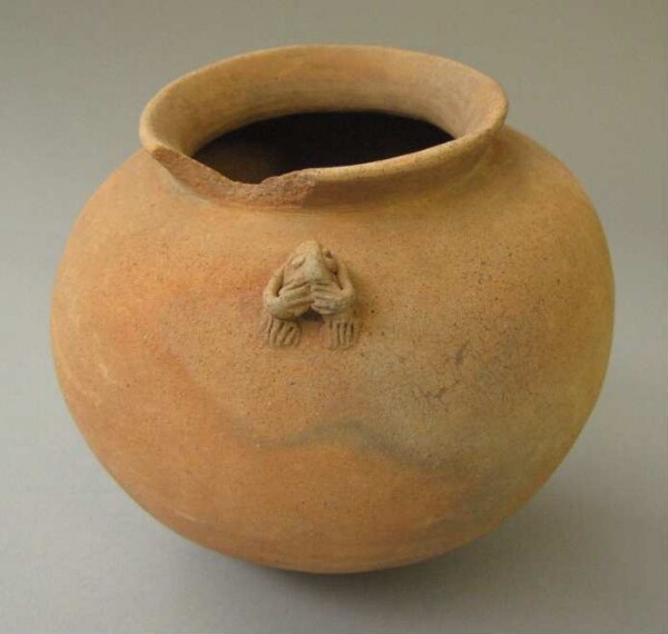 Clay vessel