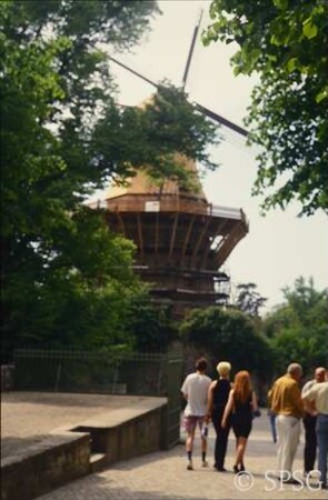 Potsdam, Park Sanssouci, Nördliches Sanssouci, Mühlenareal, Historische Mühle.
