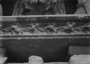 Fragment eines Rankenfrieses