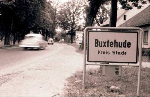 Buxtehude: Stadtschild ohne Kinder