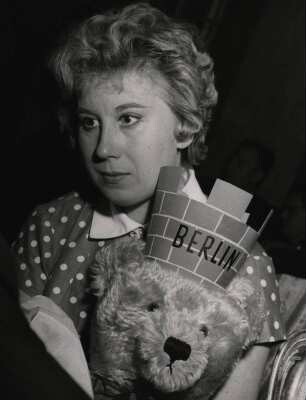 Ottilie Patterson - mit dem Berliner Bär
