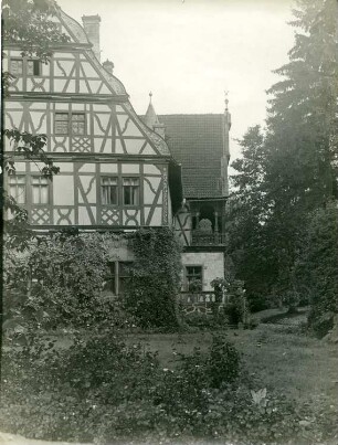 Harz (Südharz). Gut Schewick (?) bei Ellrich. Gutshaus. Seitenansicht der Gartenseite (Teilansicht)