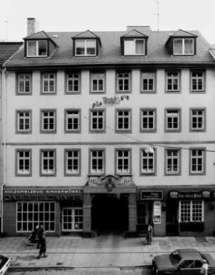 Wohn- u. Geschäftshaus; Frankfurt, Große Friedberger Straße 32